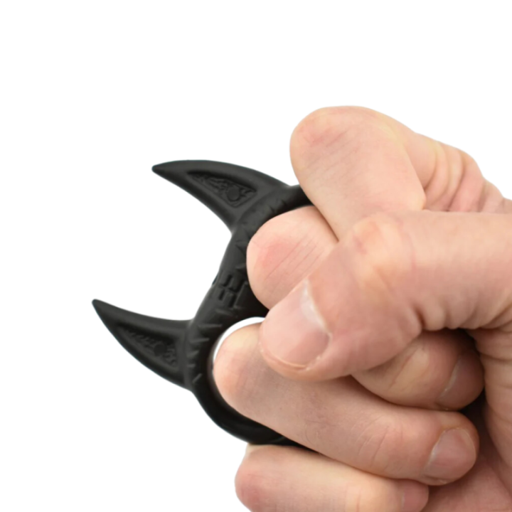 Max Knives PA30 — Two-finger plastic impact tool, cat head motif — view 2