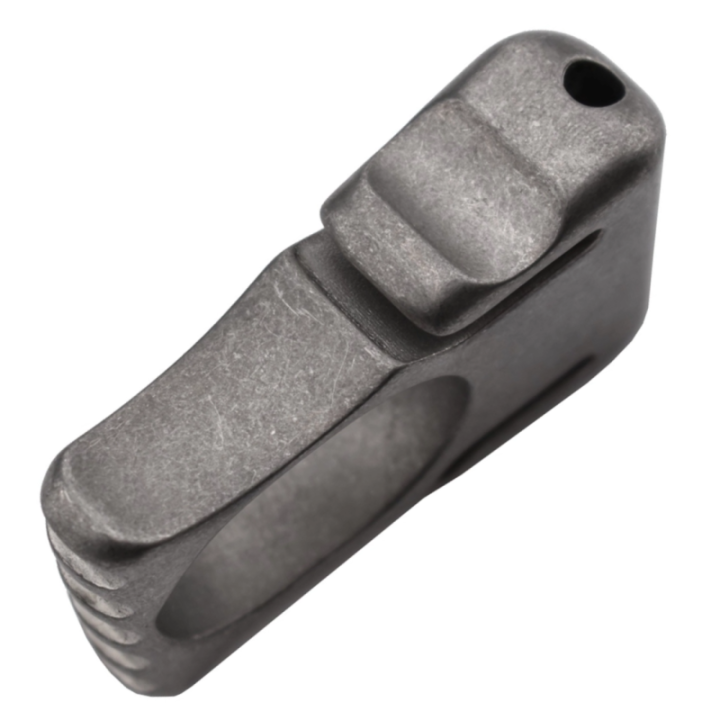 Max Knives TIKNU9 — Pièce de poche en titane naturel 63 × 40 mm — vue 3