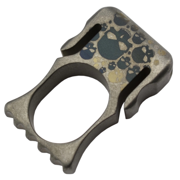 Max Knives TINKNU9SK — Anodised titanium pocket piece, skull motif