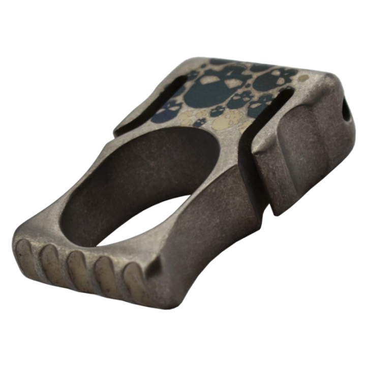 Max Knives TINKNU9SK — Pièce de poche titane anodisé, motif skull — vue 5